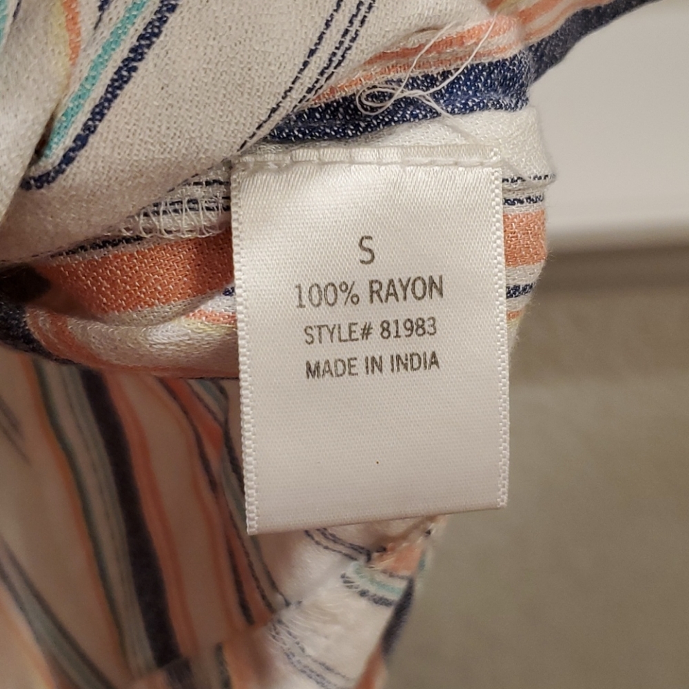Button down blouse - Picture 6 of 6